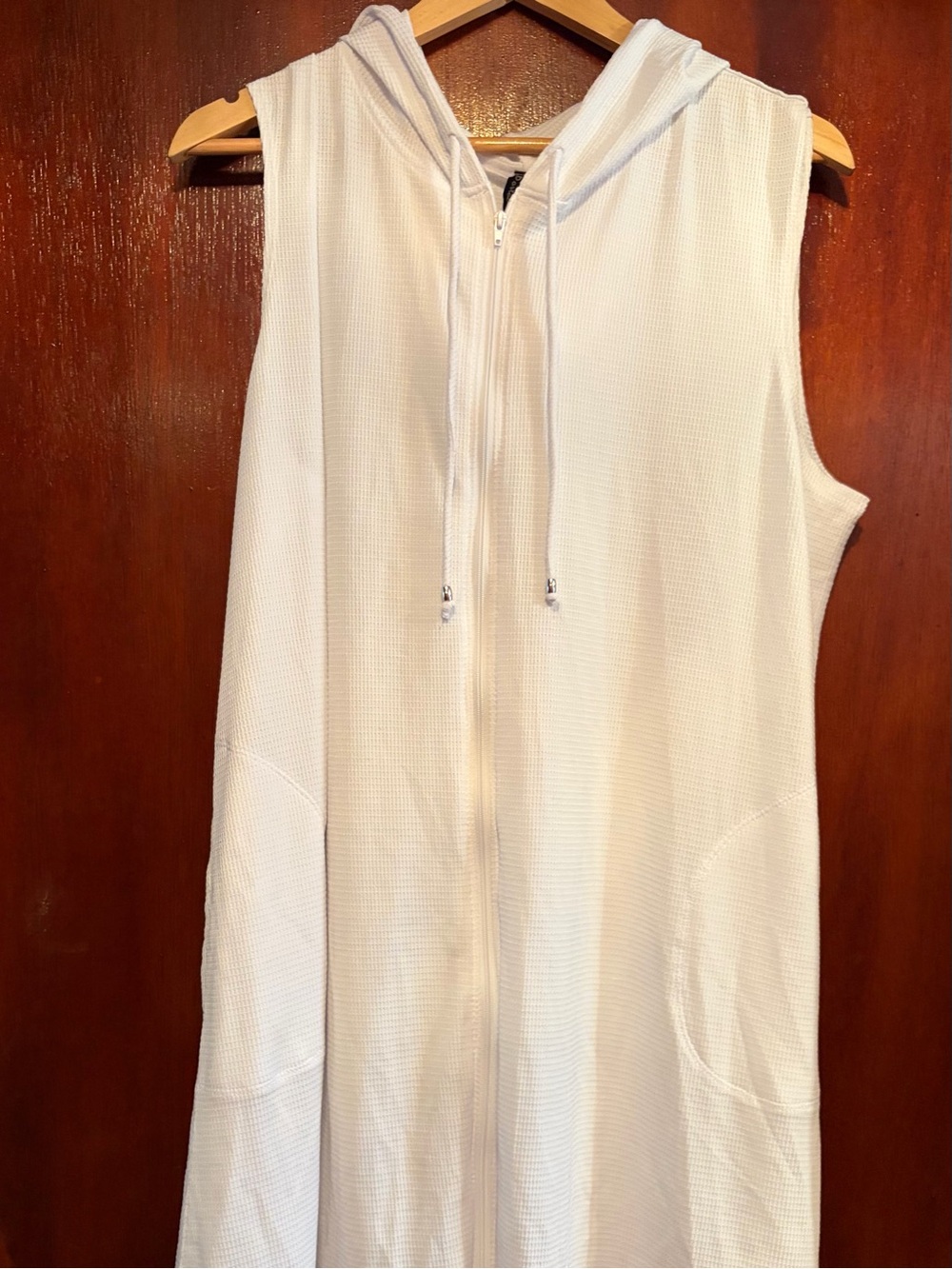 Sleeveless Hooded Zip Front Women’s Swim Cover